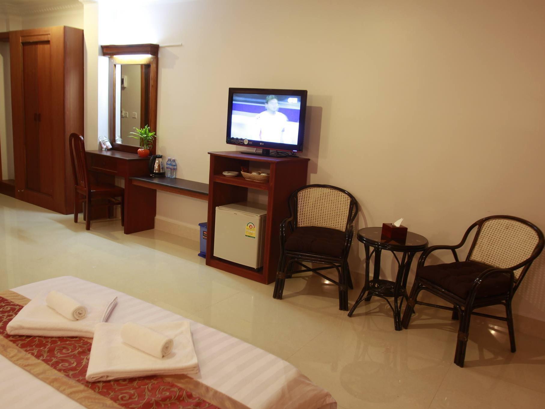 White Beach Hotel Sihanoukville Exteriör bild