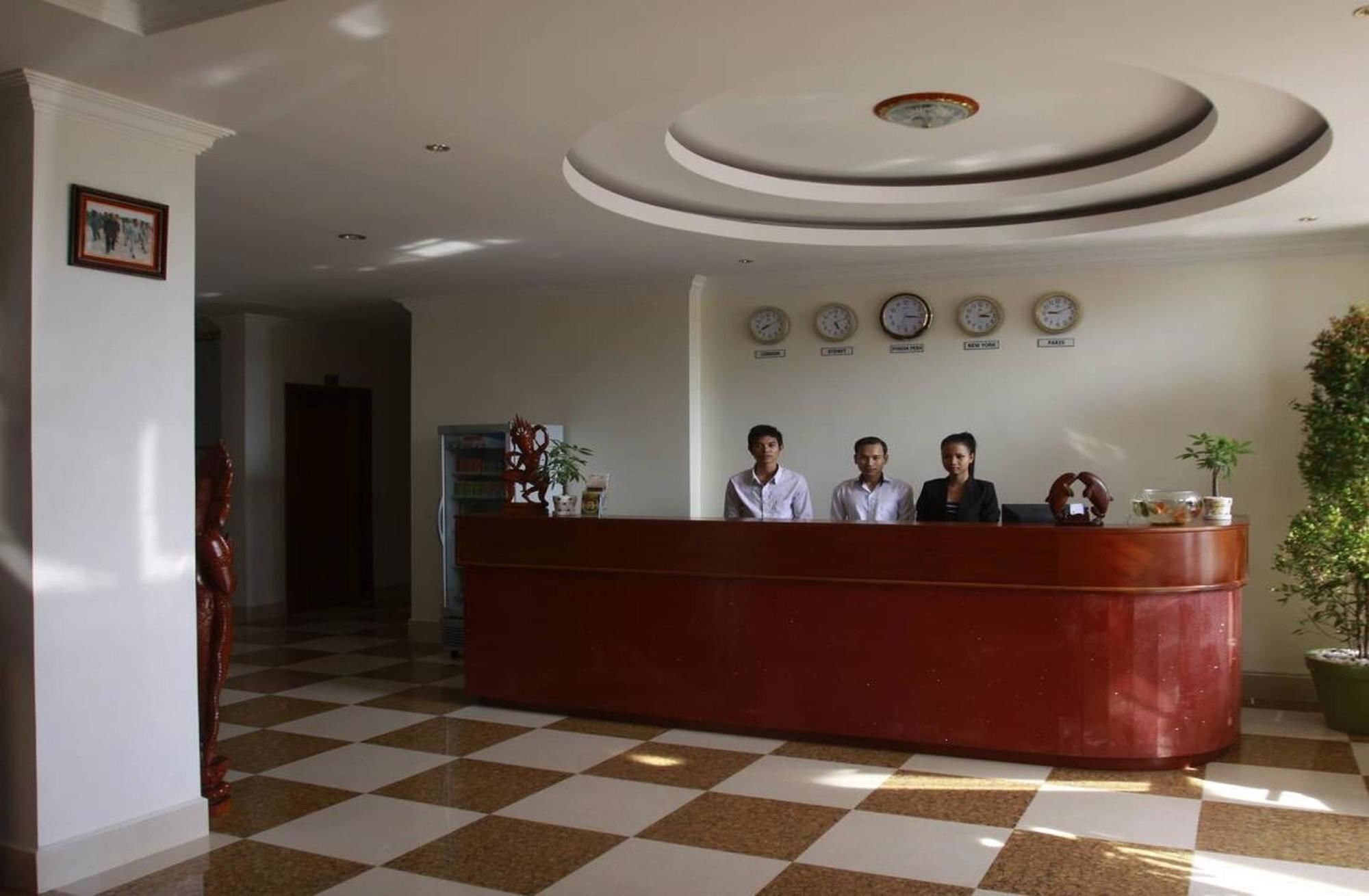 White Beach Hotel Sihanoukville Exteriör bild
